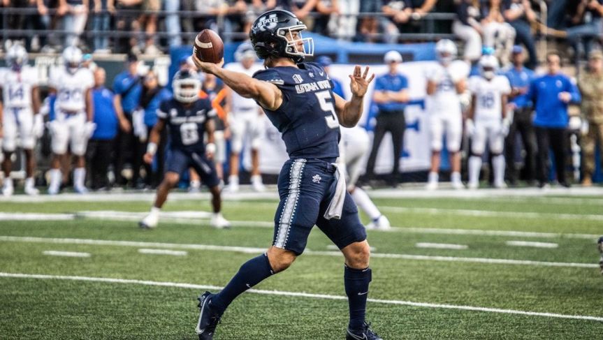 USU takes advantage of late Air Force turnovers